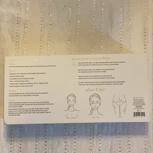 BeautyBio Rose Quartz Roller - Picture 3 of 4